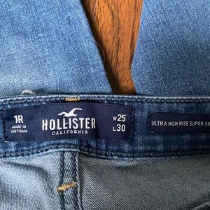 Hollister Jean